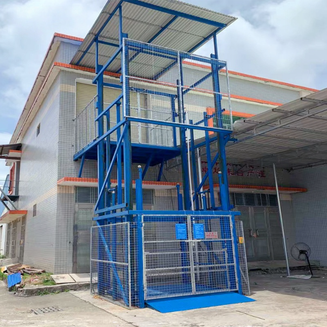 宁化建材厂室外升降货梯安装